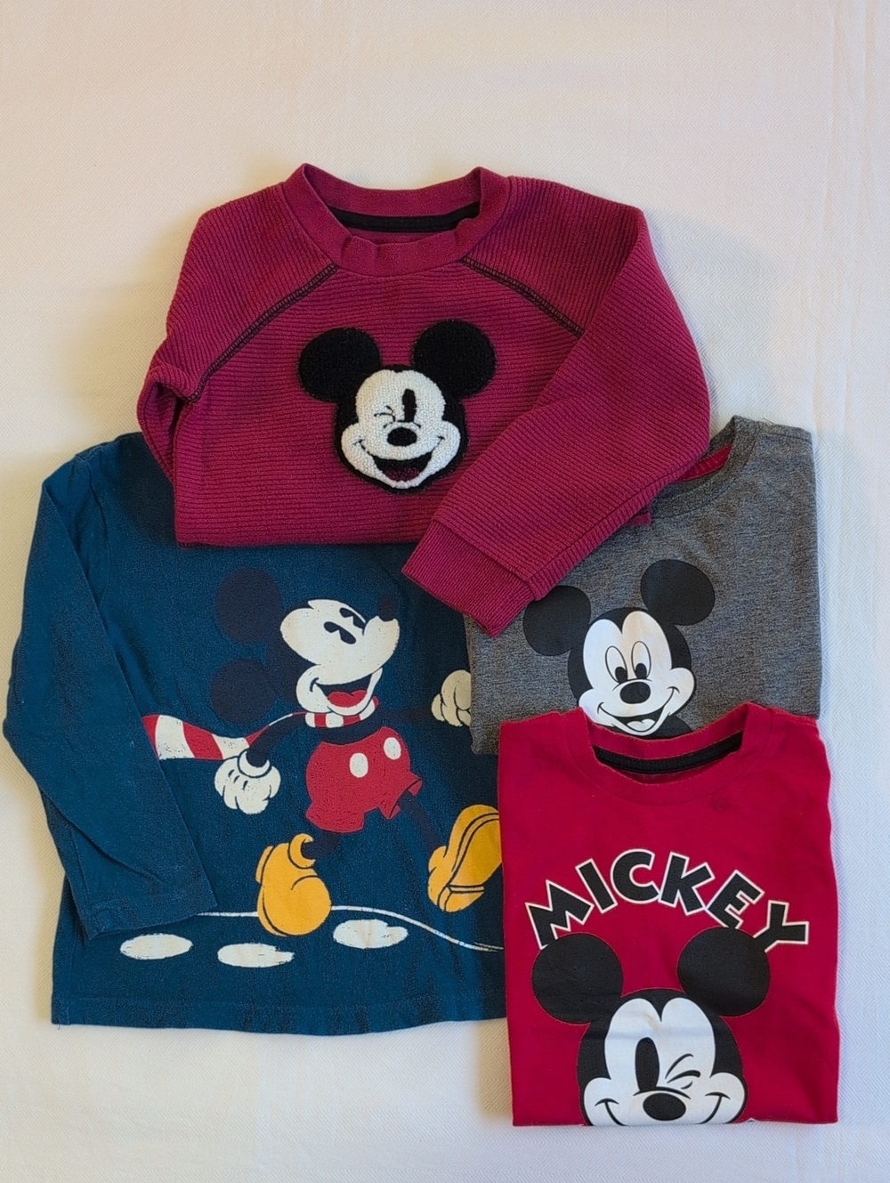 Size 3T Boys Disney Mickey Mouse Sweatshirt Long Sleeve & T-Shirt Bundle 4 Pack